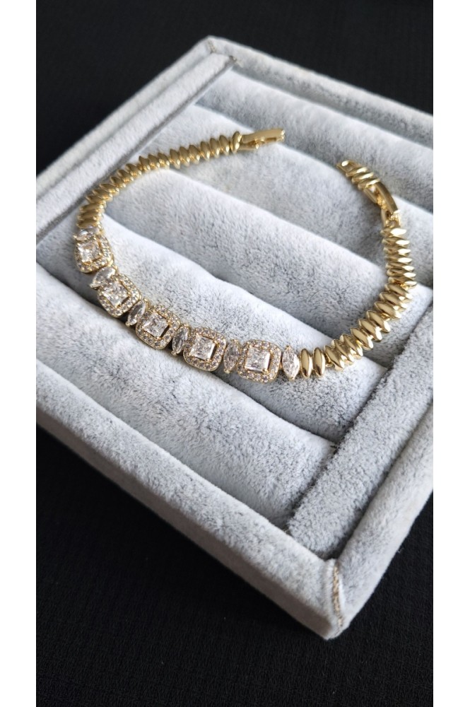 VIP sıralı taşlı Baget bileklik