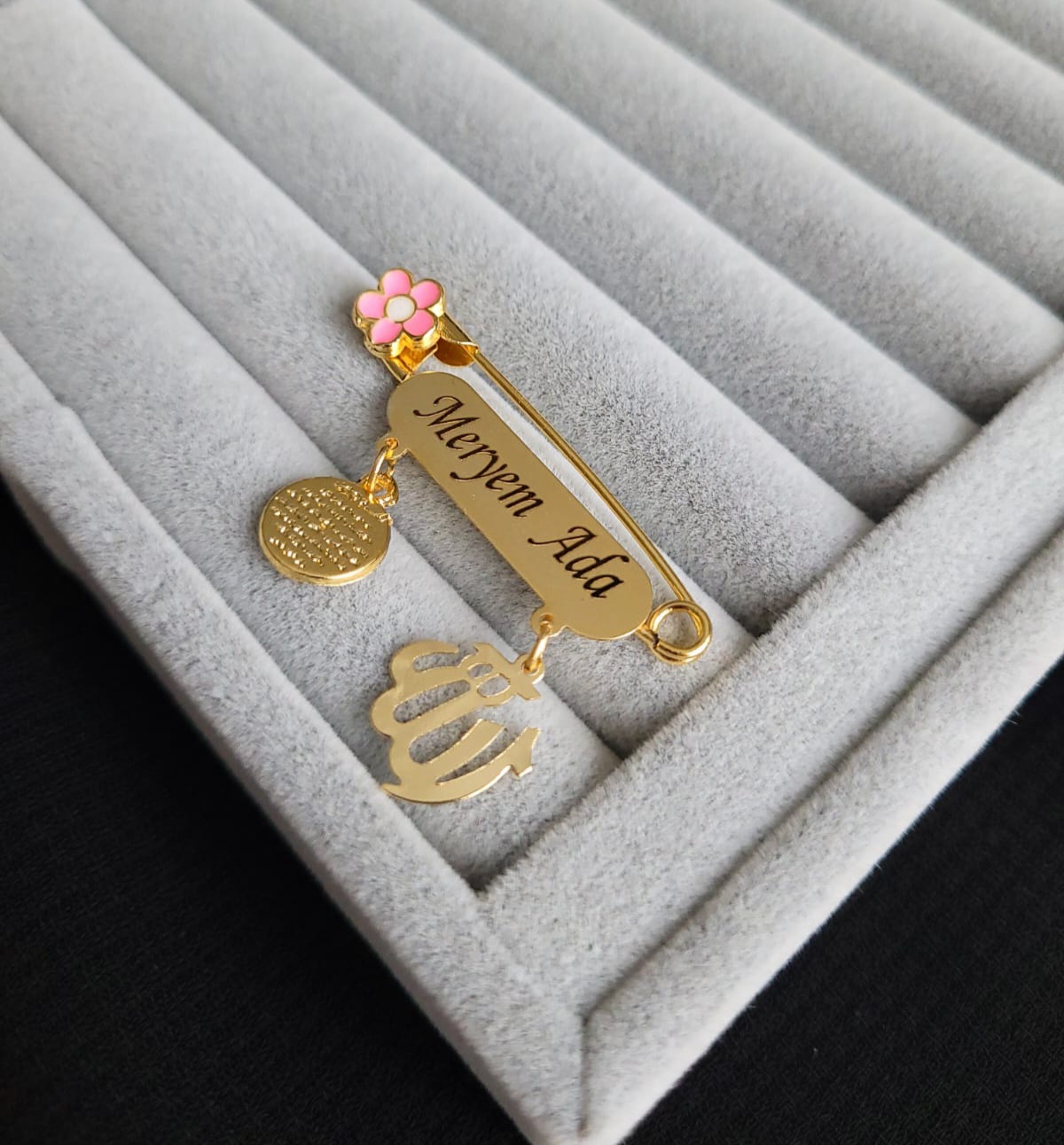 Çelik Kişiye Özel İğnelik